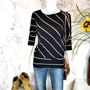 BCBGMAXAZRIA convertible neckline top 